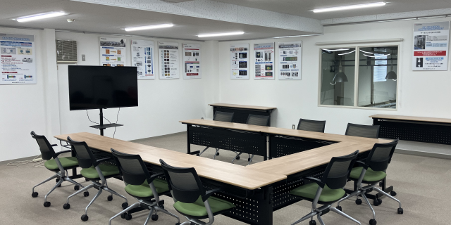 打ち合わせ室完備